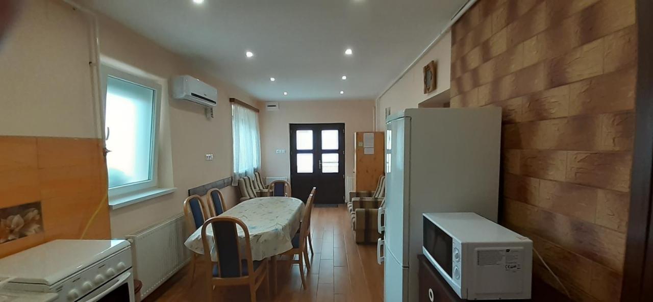 Rozika Apartman Ii. Hajdúszoboszló Exteriör bild